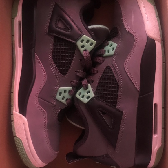 Shoes - Air Jordan 4s
